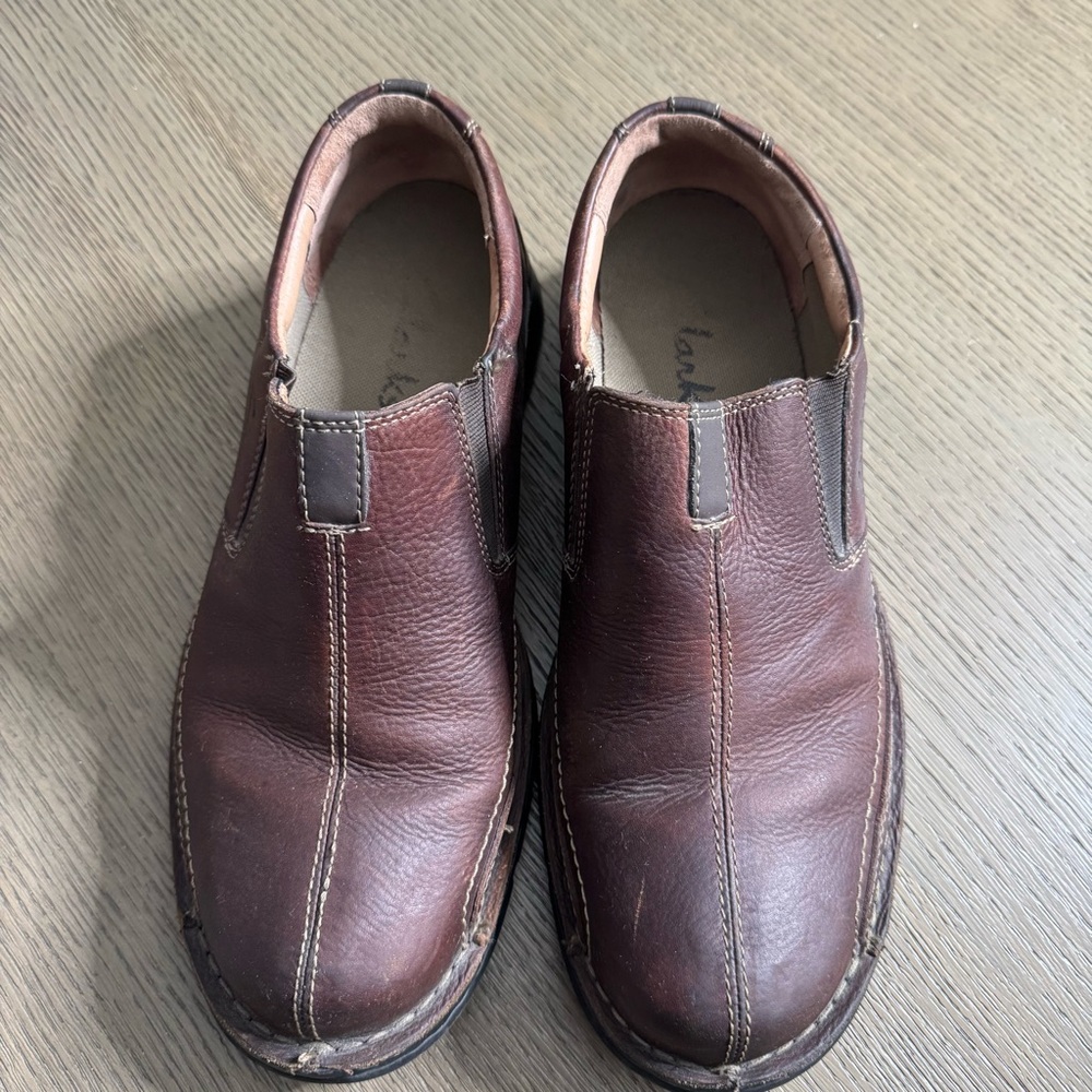 Vintage Clarks slip on men’s shoe